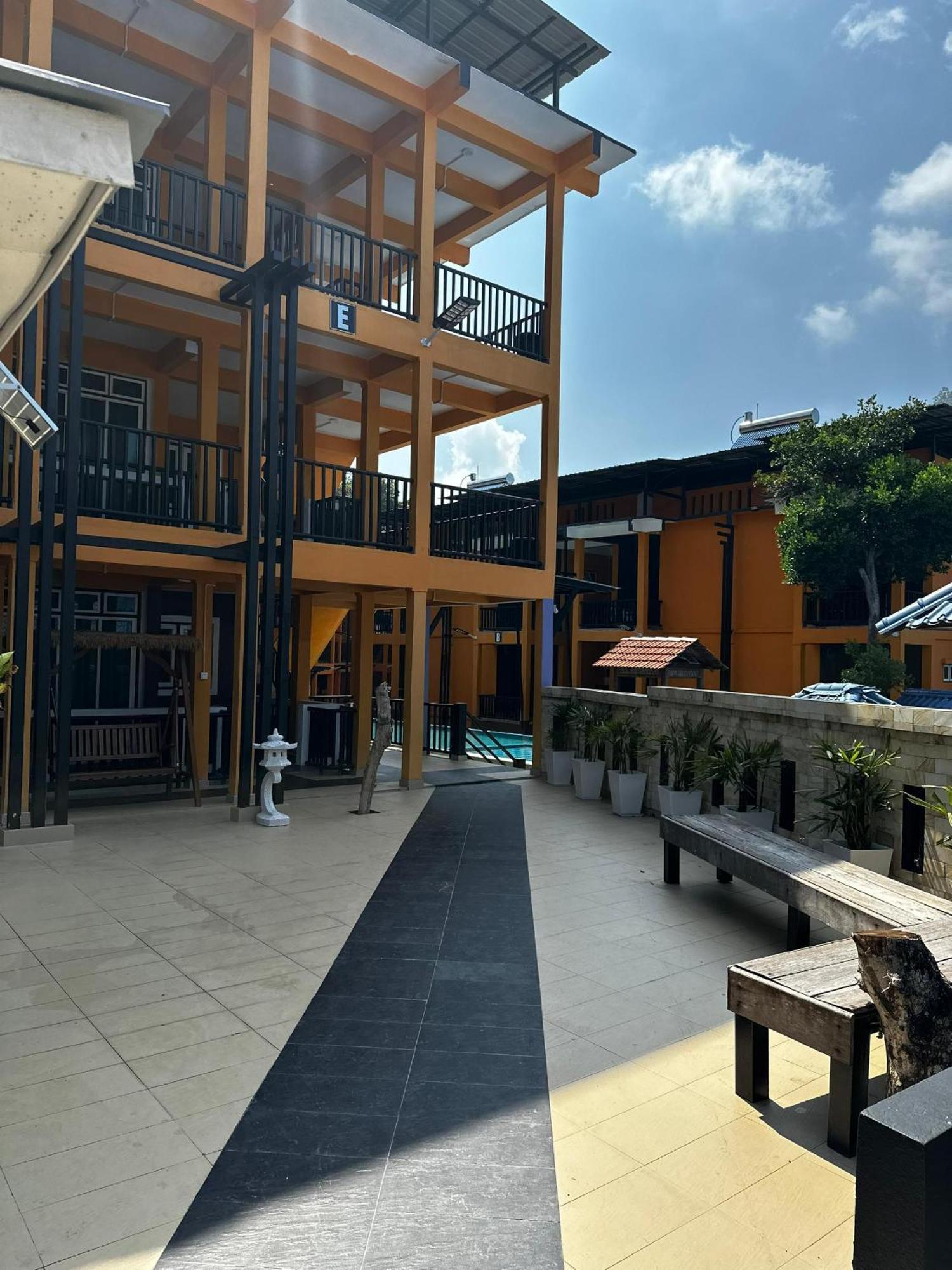 Shari-La Perhentian Island Resort Kampong Pasir Panjang  ภายนอก รูปภาพ